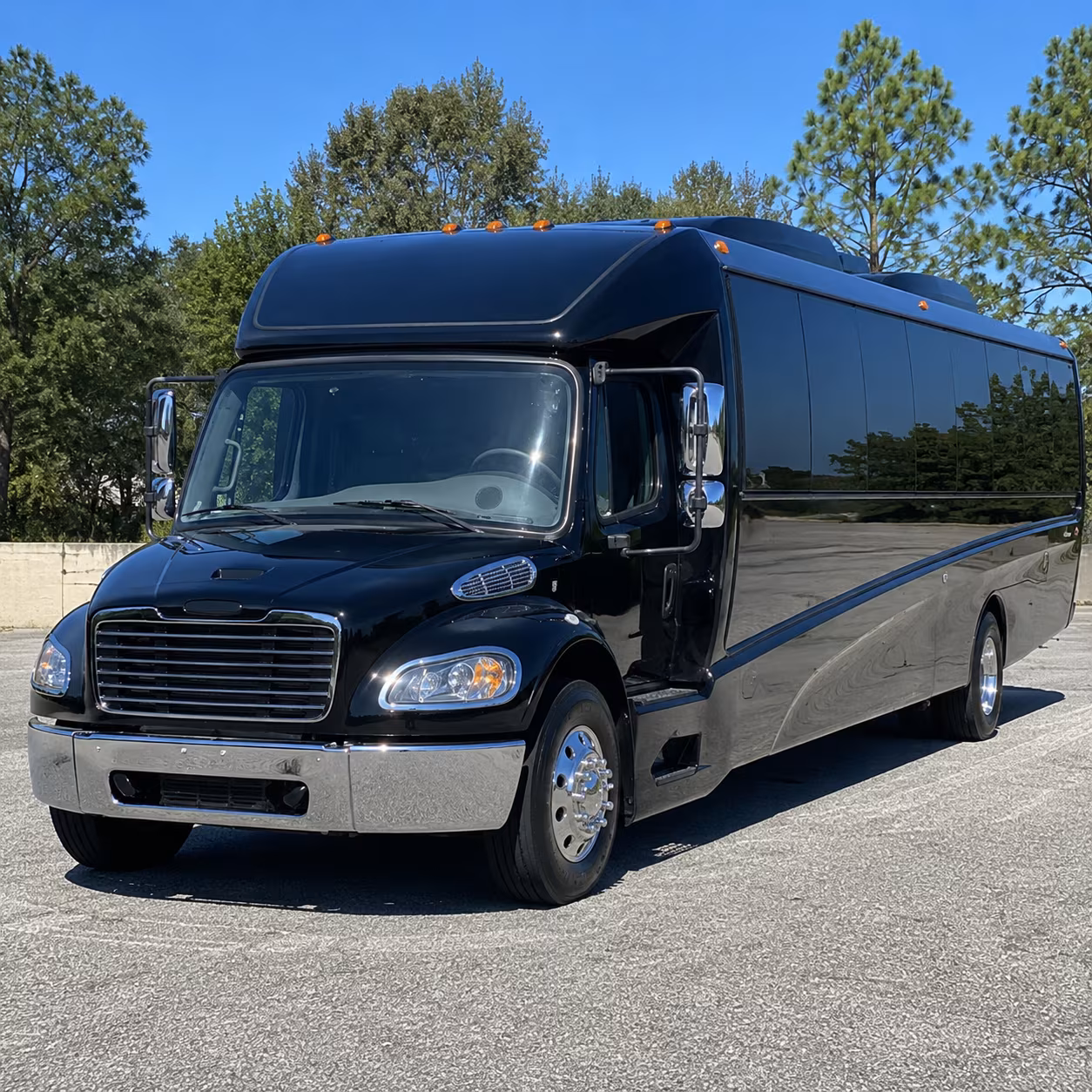 downey 28 passenger minibus